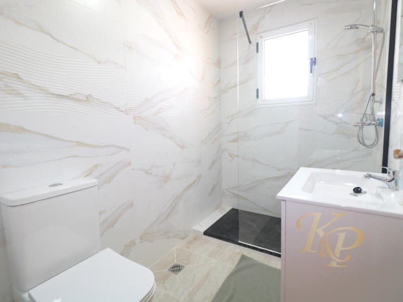 3 slaapkamer Huis te koop in Torrevieja met zwembad - € 228.000 (Ref: 9790944)