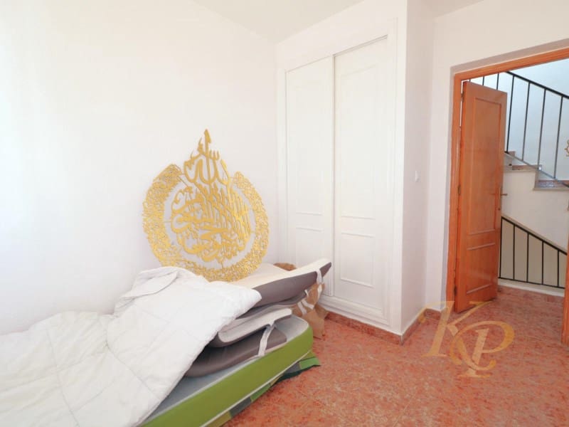 3 slaapkamer Huis te koop in Torrevieja met zwembad - € 228.000 (Ref: 9790944)