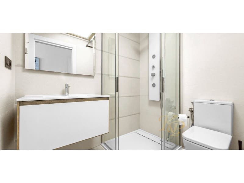 2 sovrum Lägenhet till salu i Torrevieja med garage - 312 500 € (Ref: 9790945)