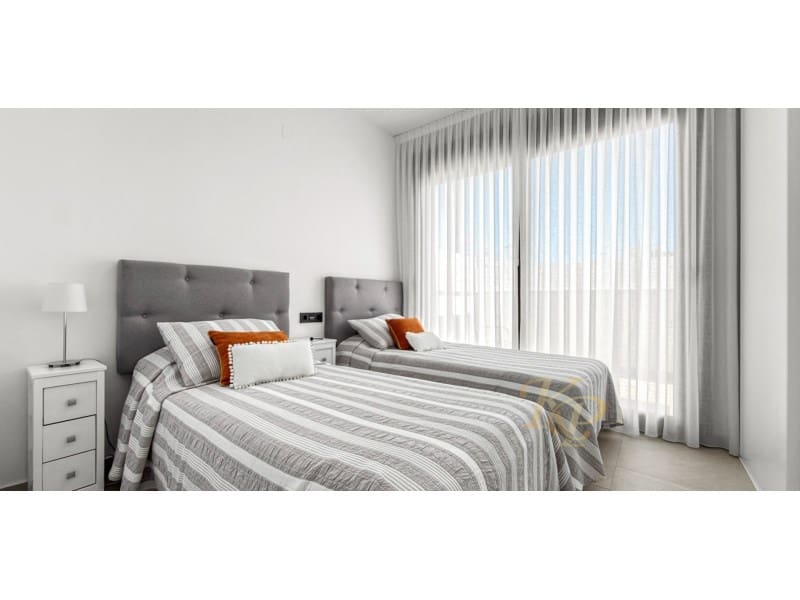 2 sovrum Lägenhet till salu i Torrevieja med garage - 312 500 € (Ref: 9790945)