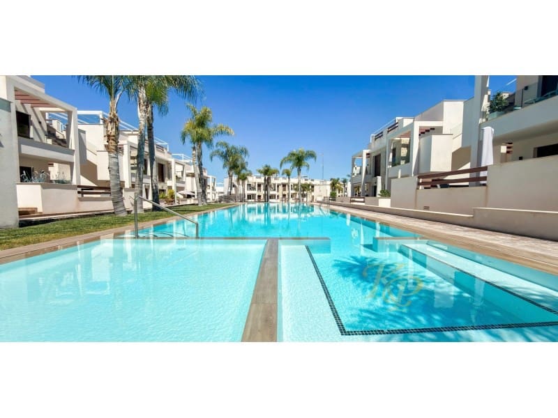 2 sovrum Lägenhet till salu i Torrevieja med garage - 312 500 € (Ref: 9790945)