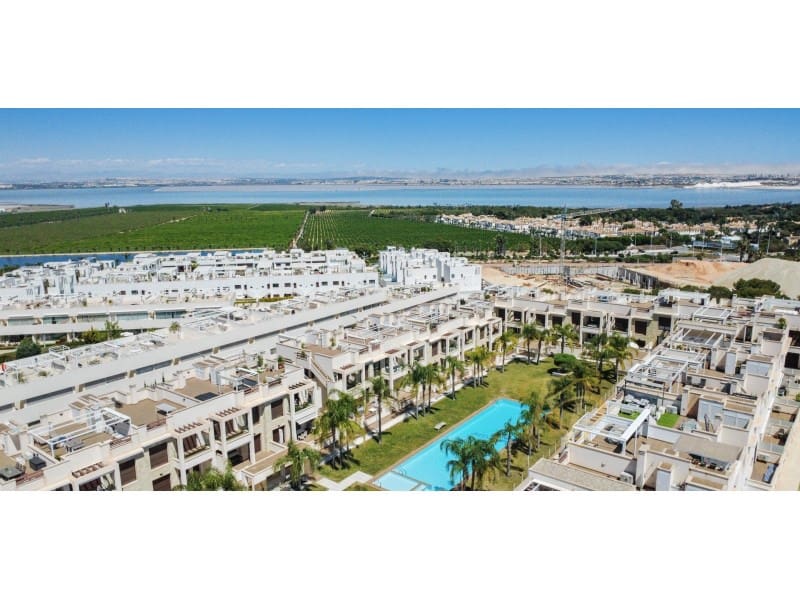 2 sovrum Lägenhet till salu i Torrevieja med garage - 312 500 € (Ref: 9790945)