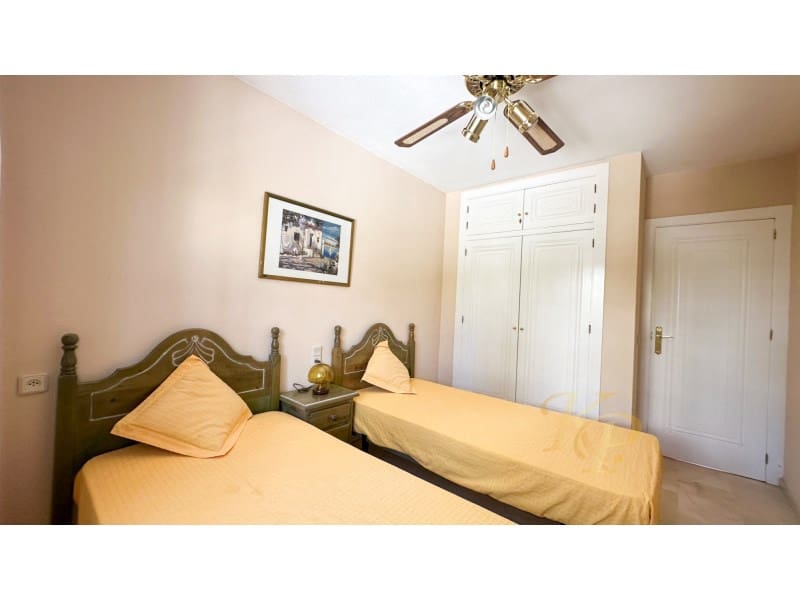 2 makuuhuone Bungalow myytävänä paikassa Orihuela Costa - 229 000 € (Ref: 9790946)