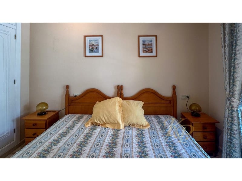 2 makuuhuone Bungalow myytävänä paikassa Orihuela Costa - 229 000 € (Ref: 9790946)