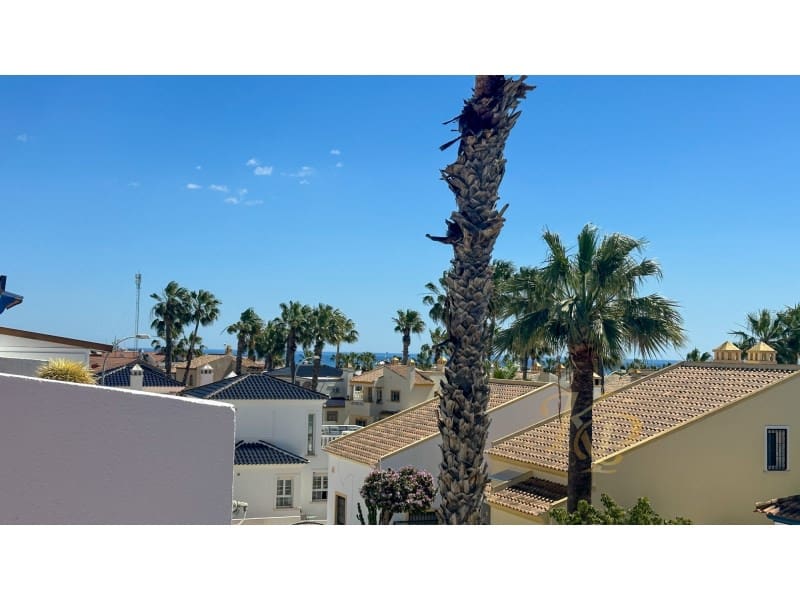 2 makuuhuone Bungalow myytävänä paikassa Orihuela Costa - 229 000 € (Ref: 9790946)