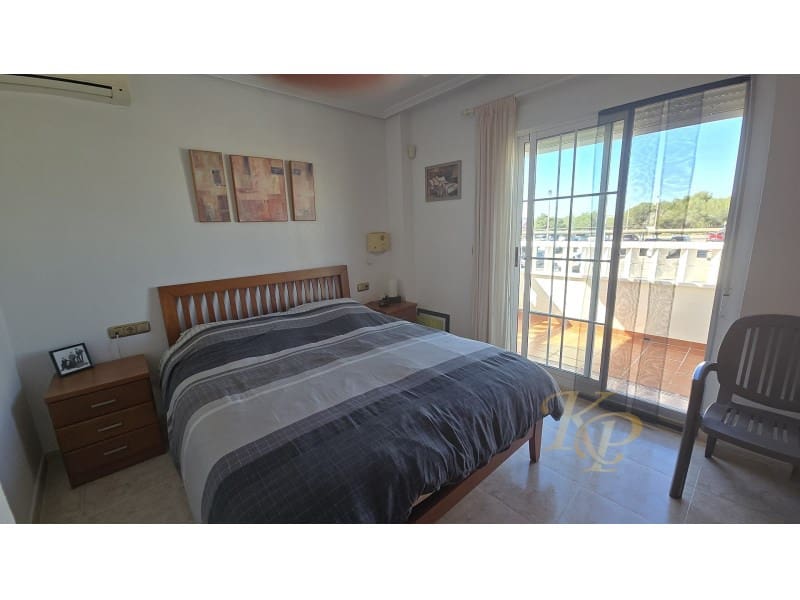 2 makuuhuone Omakotitalo myytävänä paikassa Orihuela Costa - 265 000 € (Ref: 9790947)