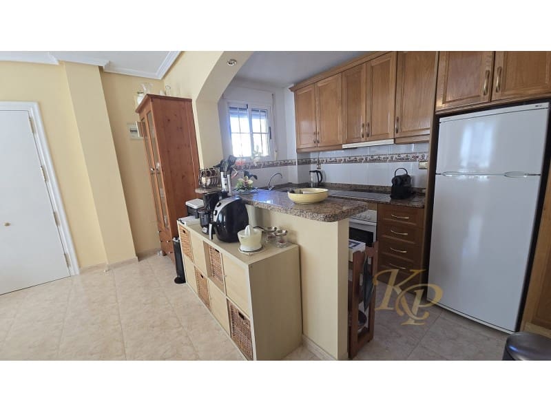 2 makuuhuone Omakotitalo myytävänä paikassa Orihuela Costa - 265 000 € (Ref: 9790947)