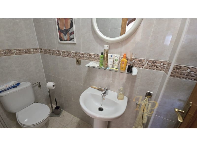 2 makuuhuone Omakotitalo myytävänä paikassa Orihuela Costa - 265 000 € (Ref: 9790947)