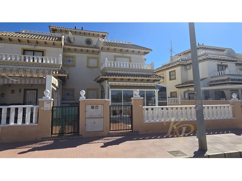 2 makuuhuone Omakotitalo myytävänä paikassa Orihuela Costa - 265 000 € (Ref: 9790947)