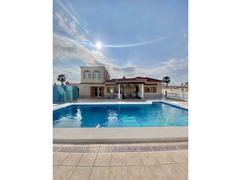 4 camera da letto Villa in vendita in Torrevieja - 545.000 € (Rif: 9794505)