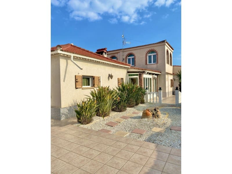 4 camera da letto Villa in vendita in Torrevieja - 545.000 € (Rif: 9794505)