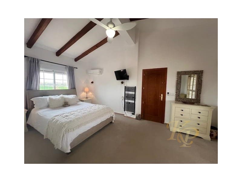 3 makuuhuone Huvila myytävänä paikassa Dolores mukana uima-altaan - 445 000 € (Ref: 9797009)