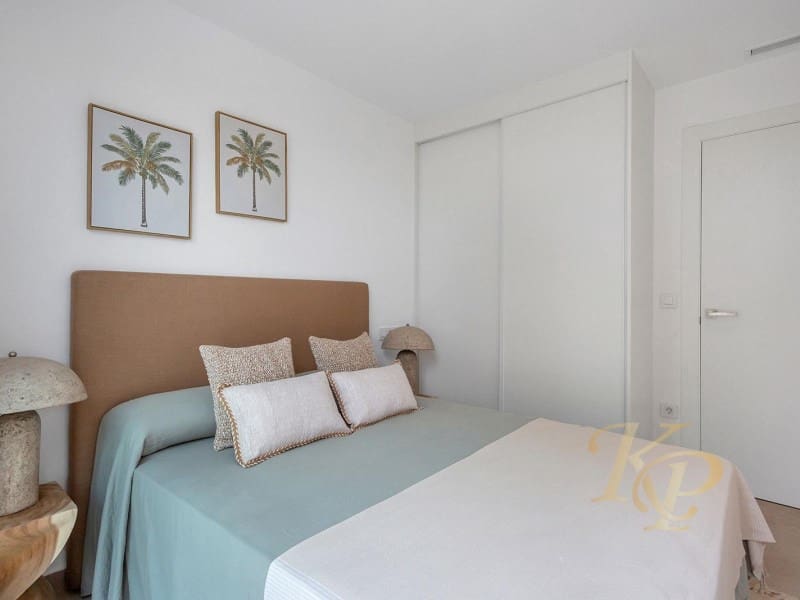 3 bedroom Apartment for sale in Los Alcazares with pool - € 309,900 (Ref: 9797010)