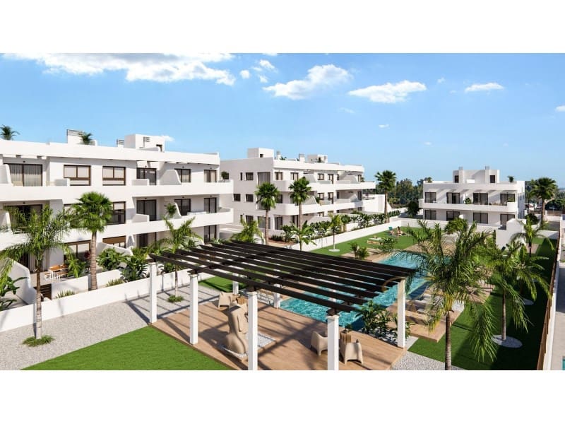 3 bedroom Apartment for sale in Los Alcazares with pool - € 309,900 (Ref: 9797010)