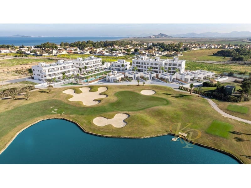 3 bedroom Apartment for sale in Los Alcazares with pool - € 309,900 (Ref: 9797010)