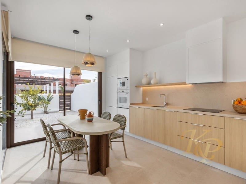 3 bedroom Apartment for sale in Los Alcazares with pool - € 309,900 (Ref: 9797010)