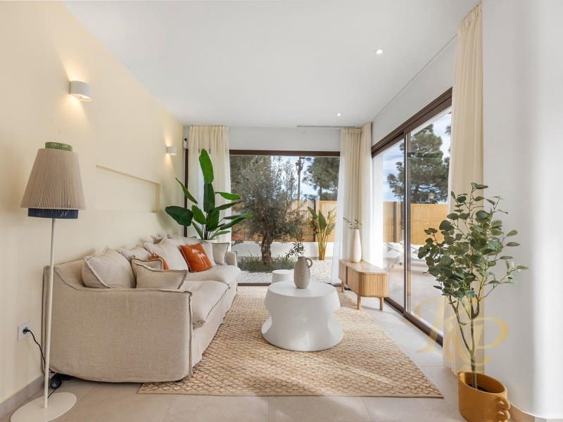 3 bedroom Apartment for sale in Los Alcazares with pool - € 309,900 (Ref: 9797010)