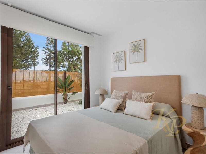 3 bedroom Apartment for sale in Los Alcazares with pool - € 309,900 (Ref: 9797010)