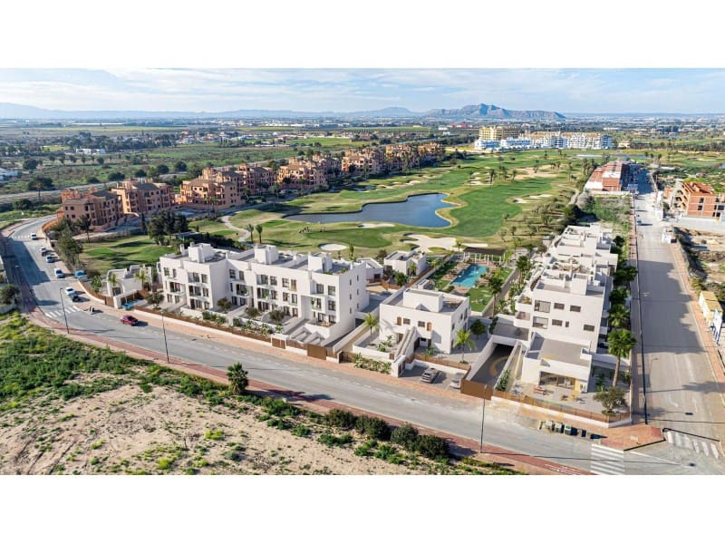 3 bedroom Apartment for sale in Los Alcazares with pool - € 309,900 (Ref: 9797010)