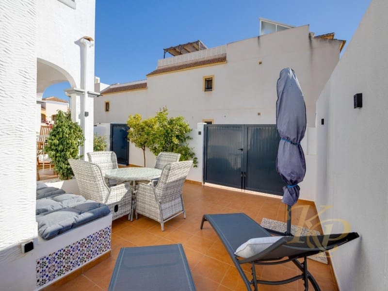 3 soverom Hus til salgs i Orihuela Costa - € 265 000 (Ref: 9799146)