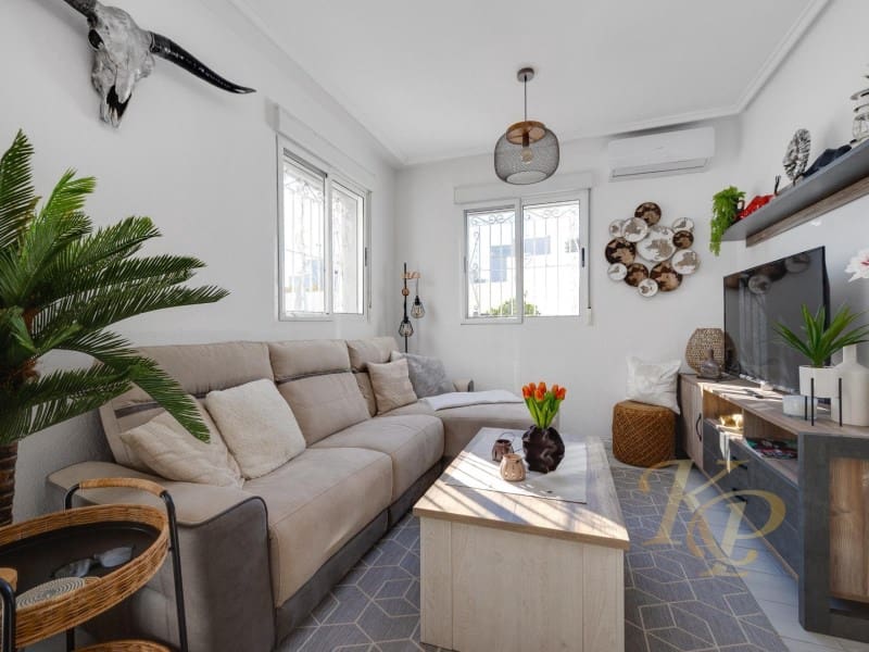 3 soverom Hus til salgs i Orihuela Costa - € 265 000 (Ref: 9799146)