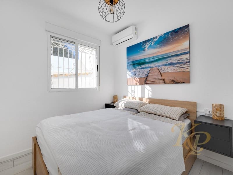 3 soverom Hus til salgs i Orihuela Costa - € 265 000 (Ref: 9799146)