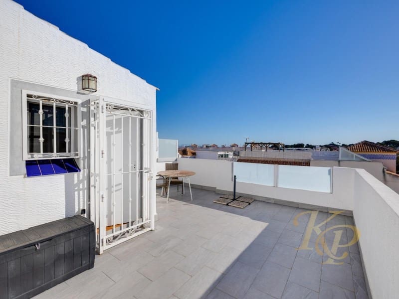 3 soverom Hus til salgs i Orihuela Costa - € 265 000 (Ref: 9799146)