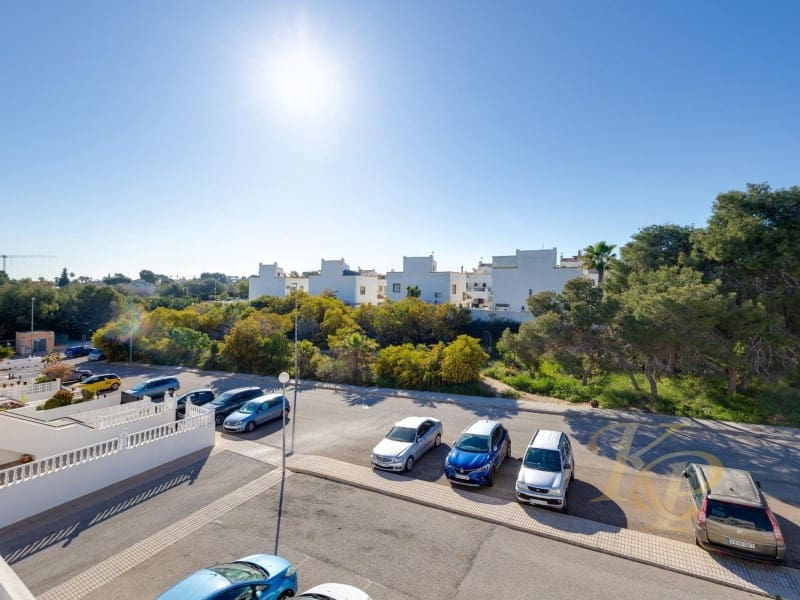 3 soverom Hus til salgs i Orihuela Costa - € 265 000 (Ref: 9799146)