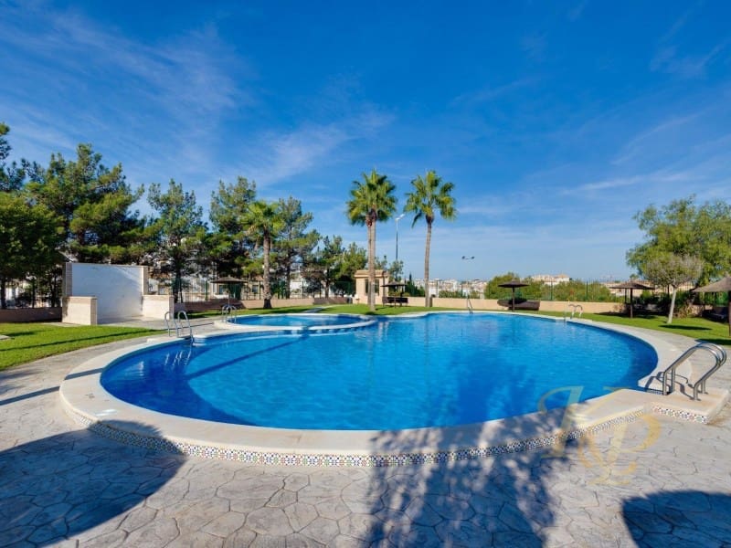 3 soverom Hus til salgs i Orihuela Costa - € 265 000 (Ref: 9799146)