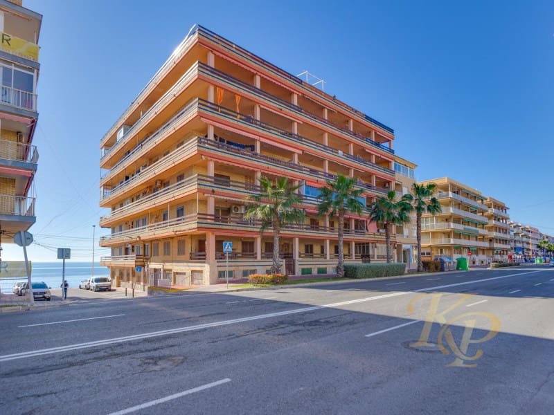 3 makuuhuone Huoneisto myytävänä paikassa Torrevieja - 290 000 € (Ref: 9799147)