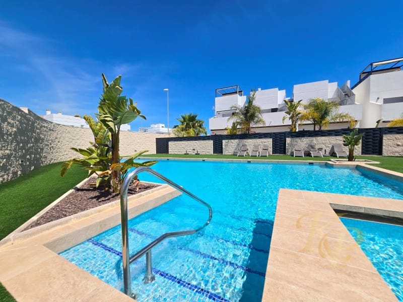 3 Zimmer Haus zu verkaufen in Ciudad Quesada - 359.900 € (Ref: 9804222)