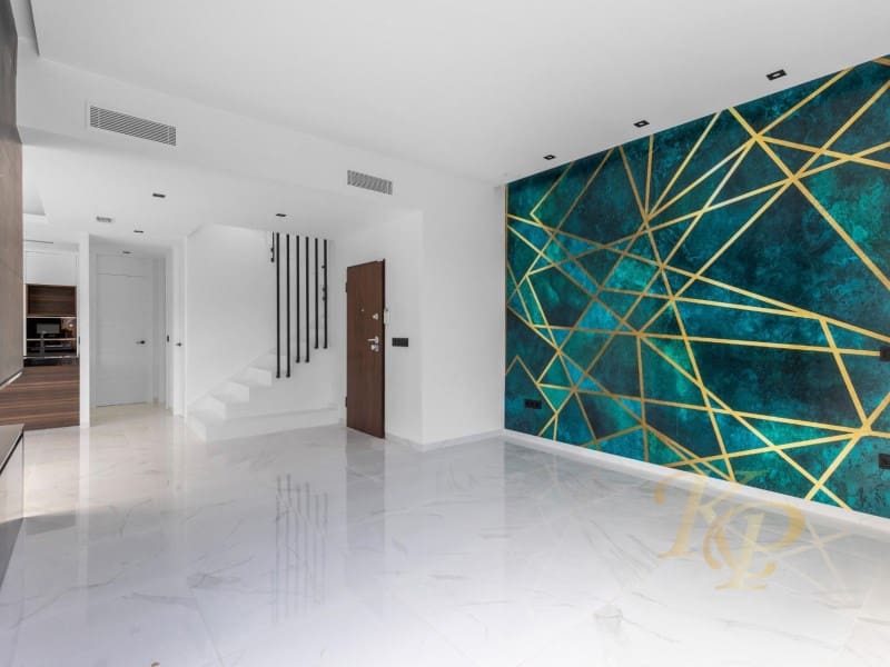 Chalet de 3 habitaciones en Torrevieja en venta con piscina - 639.000 € (Ref: 9806399)