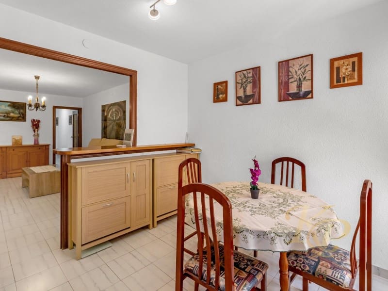 3 Zimmer Apartment zu verkaufen in Torrevieja - 160.000 € (Ref: 9806400)
