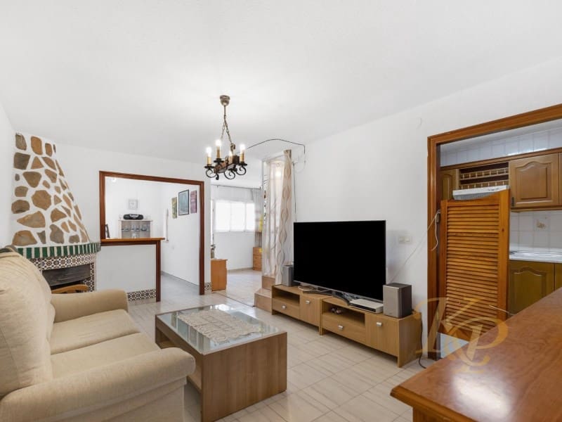 3 Zimmer Apartment zu verkaufen in Torrevieja - 160.000 € (Ref: 9806400)