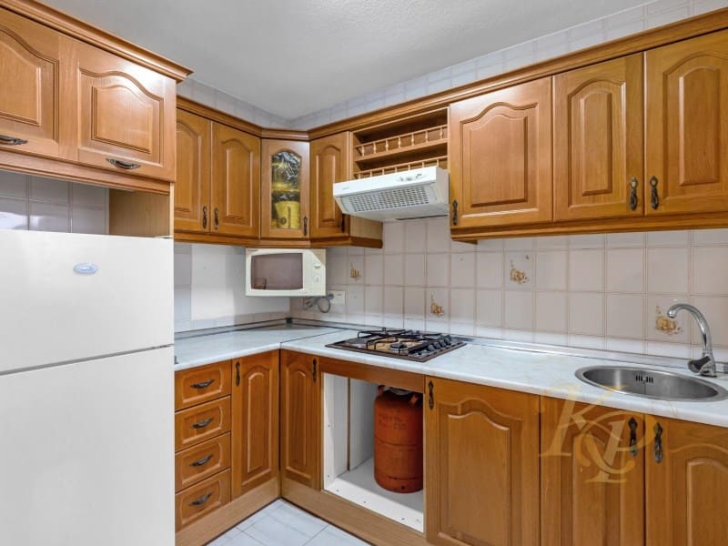 3 Zimmer Apartment zu verkaufen in Torrevieja - 160.000 € (Ref: 9806400)