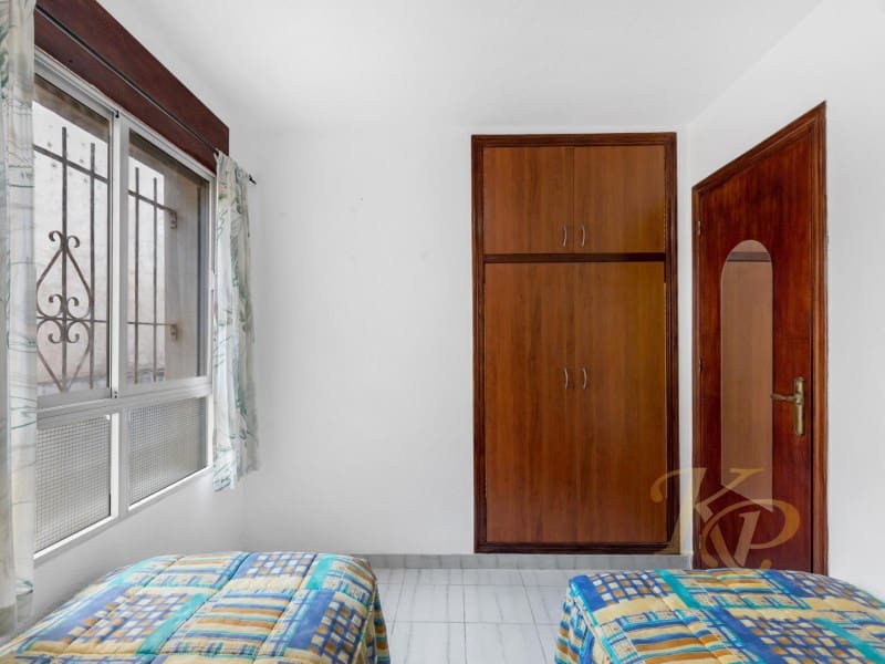 3 Zimmer Apartment zu verkaufen in Torrevieja - 160.000 € (Ref: 9806400)