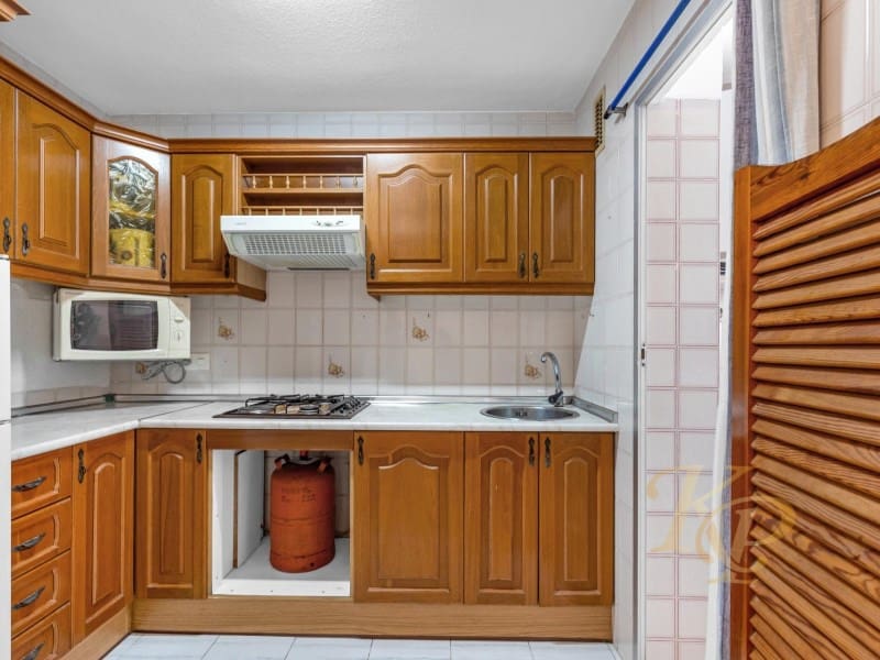 3 Zimmer Apartment zu verkaufen in Torrevieja - 160.000 € (Ref: 9806400)