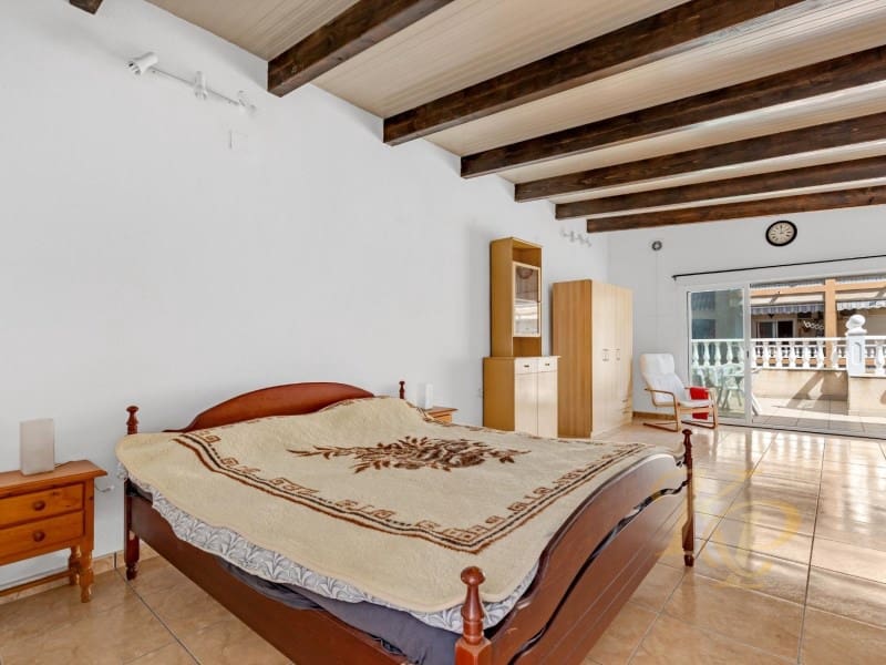 3 Zimmer Apartment zu verkaufen in Torrevieja - 160.000 € (Ref: 9806400)