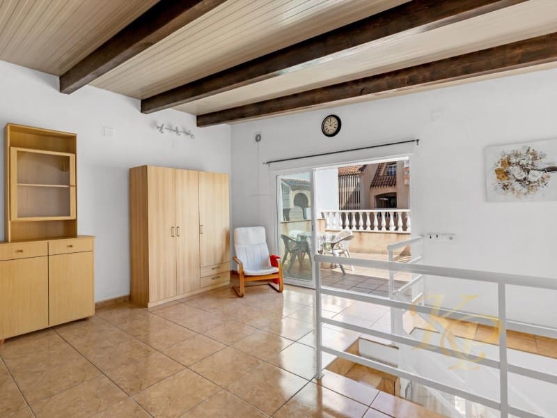 3 Zimmer Apartment zu verkaufen in Torrevieja - 160.000 € (Ref: 9806400)