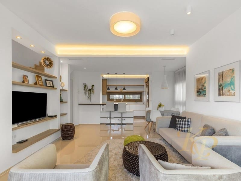 3 bedroom Townhouse for sale in Rojales with pool - € 420,000 (Ref: 9806401)