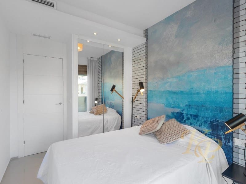 3 bedroom Townhouse for sale in Rojales with pool - € 420,000 (Ref: 9806401)