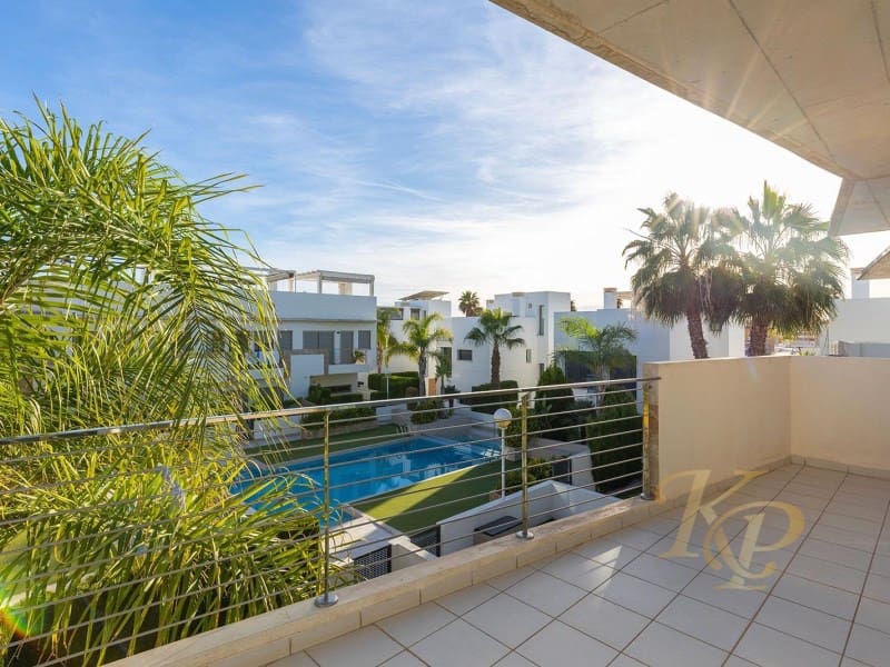 3 bedroom Townhouse for sale in Rojales with pool - € 420,000 (Ref: 9806401)