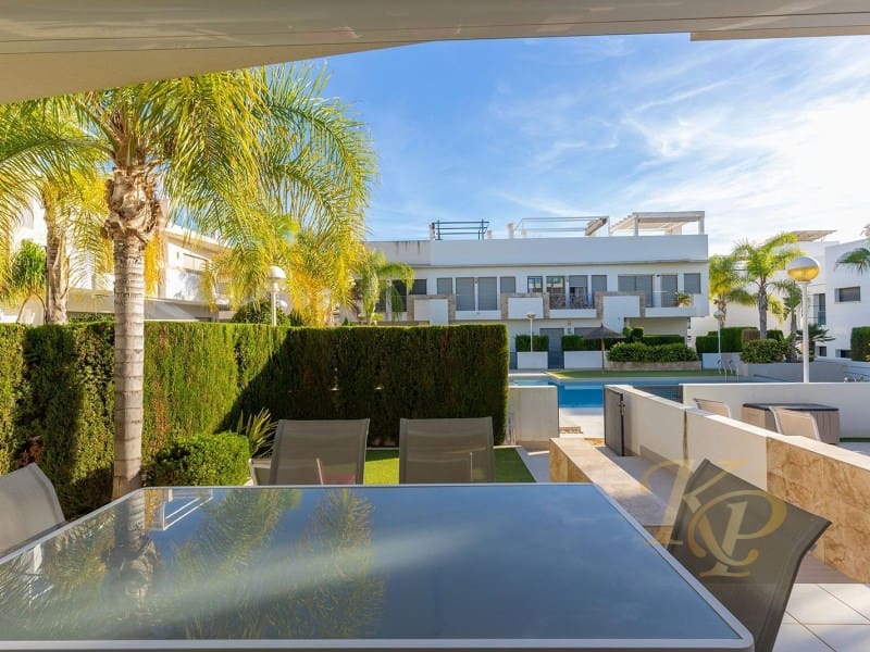 3 bedroom Townhouse for sale in Rojales with pool - € 420,000 (Ref: 9806401)