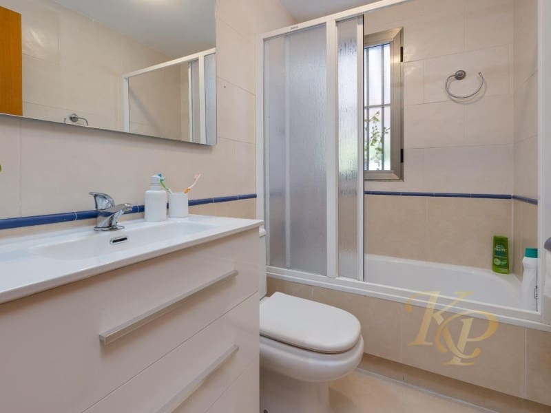 Ático de 3 habitaciones en Torrevieja en venta con garaje - 350.000 € (Ref: 9808124)