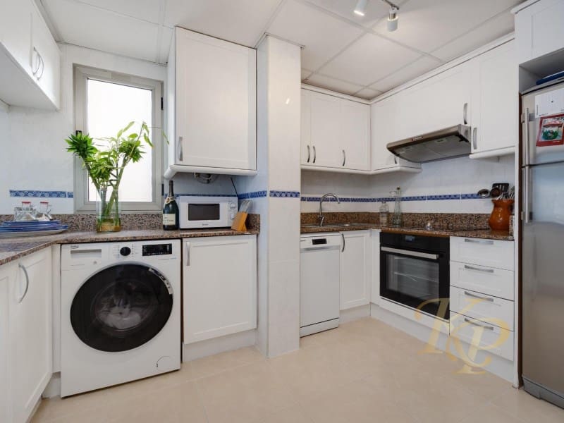 Ático de 3 habitaciones en Torrevieja en venta con garaje - 350.000 € (Ref: 9808124)