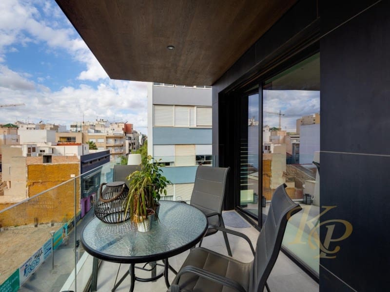 3 camera da letto Appartamento in vendita in Torrevieja con garage - 332.900 € (Rif: 9808125)