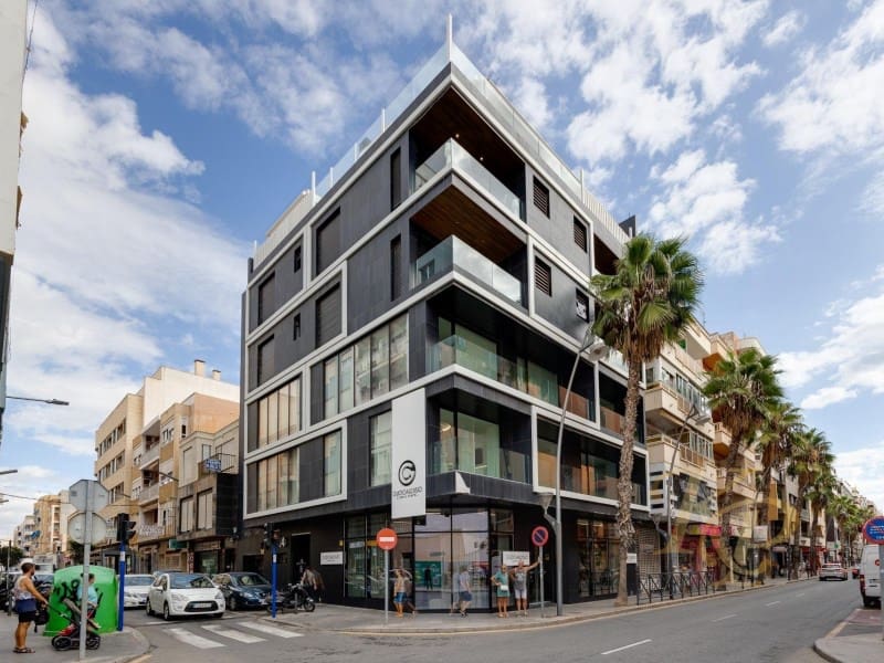 3 camera da letto Appartamento in vendita in Torrevieja con garage - 332.900 € (Rif: 9808125)
