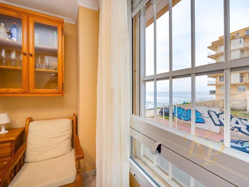 2 slaapkamer Appartement te koop in Torrevieja - € 132.000 (Ref: 9808126)