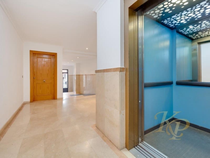 2 slaapkamer Appartement te koop in Torrevieja - € 132.000 (Ref: 9808126)