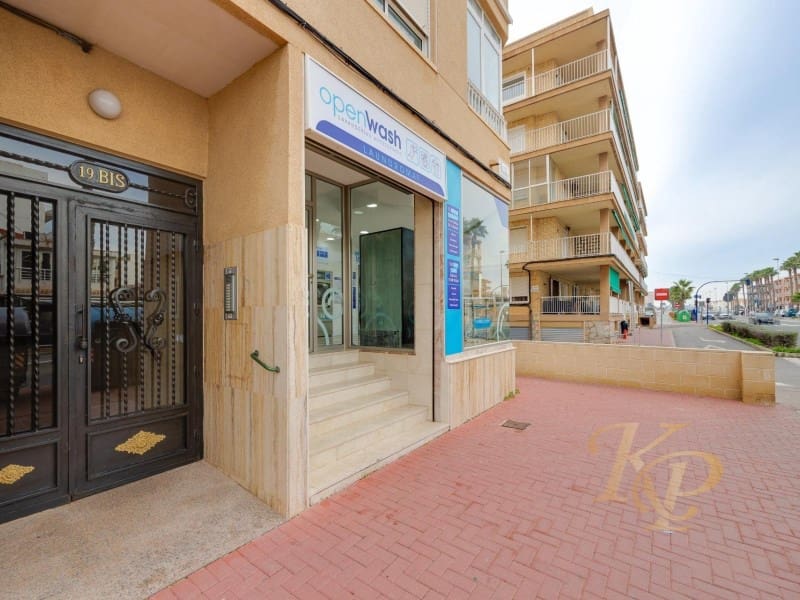 2 slaapkamer Appartement te koop in Torrevieja - € 132.000 (Ref: 9808126)
